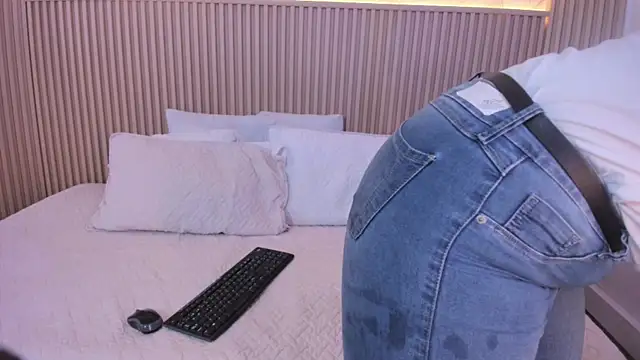 Liss-Reyes online show from 02.11.26