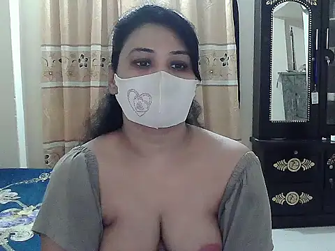 Snapshot of Elena_cruz5 chatting on 10.07.25 Elena cruz5 online show from 10.07.25