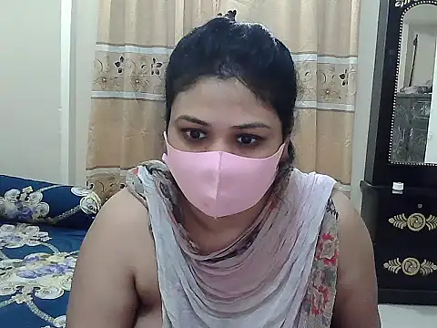 Snapshot of Elena_cruz5 chatting on 10.15.25 Elena cruz5 online show from 10.15.25