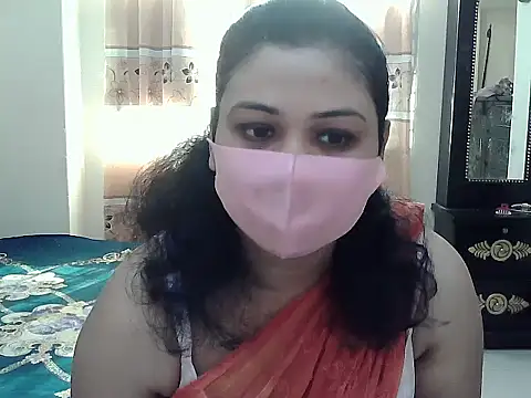 Snapshot of Elena_cruz5 chatting on 10.22.25 Elena cruz5 online show from 10.22.25