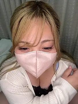 Chua-chan online show from 10.04.25