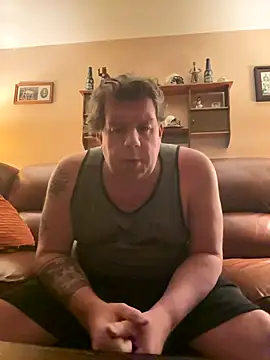 Stephanie1984 online show from 10.17.25