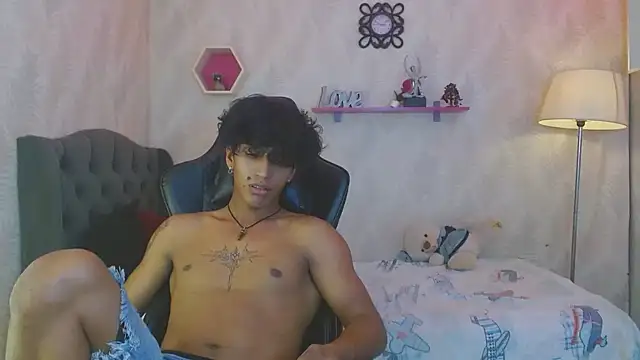 bull cam online show from 11.11.25