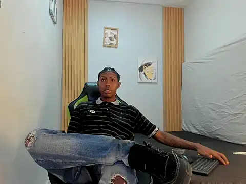 Jax Maliq online show from 10.03.25