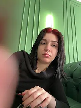 VampyScarlet online show from 09.18.25