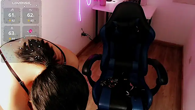 Lunyhose online show from 04.15.26