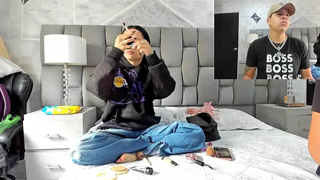 Snapshot of markAndPhilip chatting on 10.13.25 markAndPhilip online show from 10.13.25