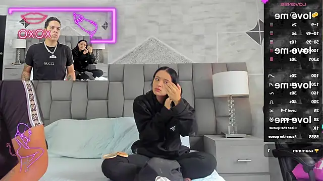 Snapshot of markAndPhilip chatting on 10.18.25 markAndPhilip online show from 10.18.25