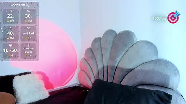 Snapshot of michell_danna chatting on 11.07.25 michell danna online show from 11.07.25