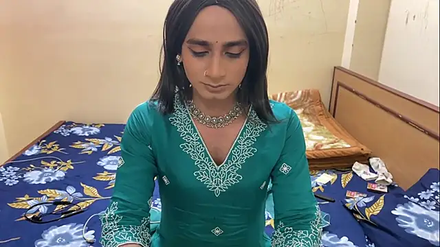 LuvLayla online show from 01.09.26