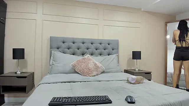 Snapshot of ALICESANDOVAL chatting on 09.21.25 ALICESANDOVAL online show from 09.21.25