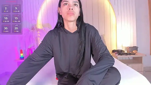 ALICESANDOVAL online show from 04.05.26