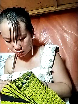 Snapshot of liu-liusexy chatting on 09.30.25 liu-liusexy online show from 09.30.25