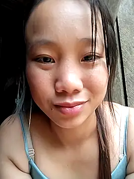 Snapshot of liu-liusexy chatting on 10.13.25 liu-liusexy online show from 10.13.25