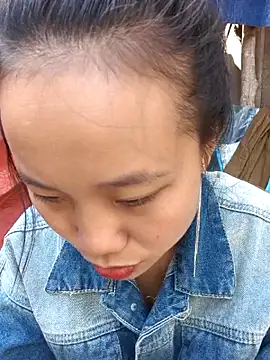 Snapshot of liu-liusexy chatting on 10.30.25 liu-liusexy online show from 10.30.25