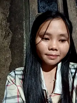 Snapshot of omiu-baby chatting on 10.04.25 omiu-baby online show from 10.04.25