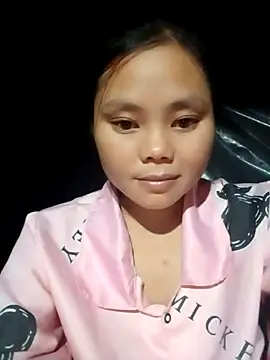 Snapshot of omiu-baby chatting on 10.07.25 omiu-baby online show from 10.07.25