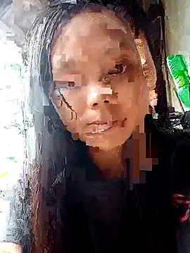 Snapshot of omiu-baby chatting on 10.14.25 omiu-baby online show from 10.14.25