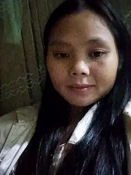 Snapshot of omiu-baby chatting on 10.26.25 omiu-baby online show from 10.26.25