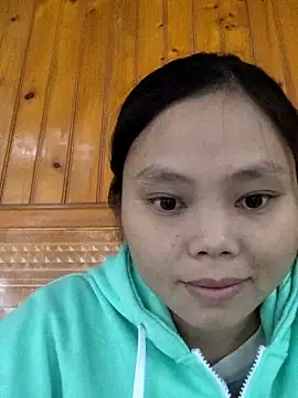 Snapshot of omiu-baby chatting on 11.01.25 omiu-baby online show from 11.01.25