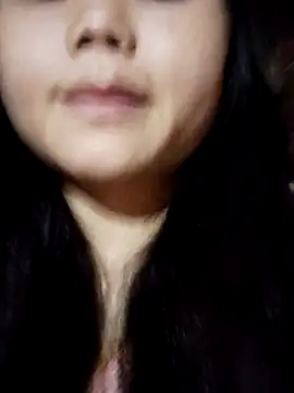Snapshot of omiu-baby chatting on 04.26.26 omiu-baby online show from 04.26.26