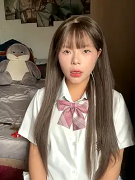 SarahBeii online show from 10.05.25