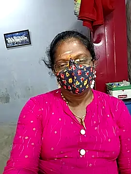 Snapshot of umashreetamil chatting on 10.01.25 umashreetamil online show from 10.01.25