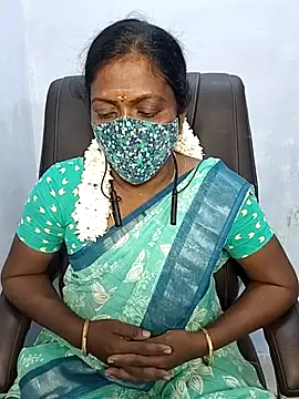 Snapshot of umashreetamil chatting on 10.09.25 umashreetamil online show from 10.09.25