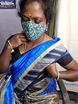 Snapshot of umashreetamil chatting on 10.23.25 umashreetamil online show from 10.23.25