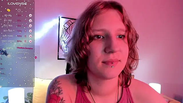 Snapshot of Hailey_Foxy chatting on 10.23.25 Hailey Foxy online show from 10.23.25