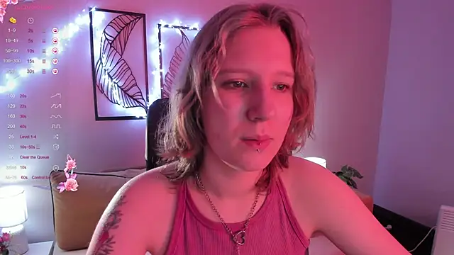 Hailey Foxy online show from 11.26.25