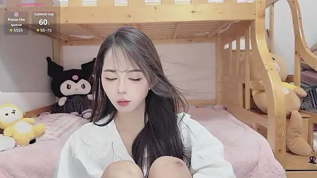 Sue101010 online show from 09.24.25