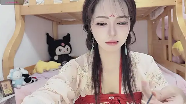 Sue101010 online show from 10.17.25