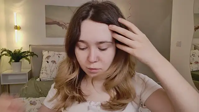 Lina Glow online show from 02.15.26