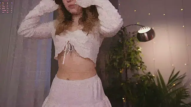 Lina Glow online show from 03.19.26