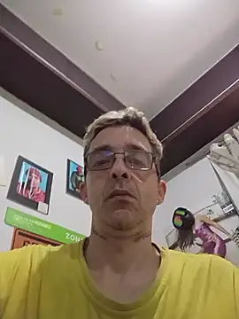 Snapshot of dinho_carioca chatting on 06.14.26 dinho carioca online show from 06.14.26