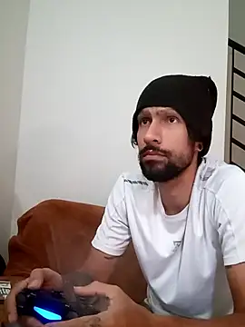 Snapshot of Alejandro92_cali chatting on 05.31.26 Alejandro92 cali online show from 05.31.26