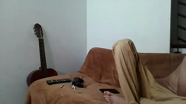 Snapshot of Alejandro92_cali chatting on 06.06.26 Alejandro92 cali online show from 06.06.26