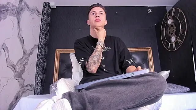 Snapshot of liaamsmiith_ chatting on 09.29.25 liaamsmiith online show from 09.29.25