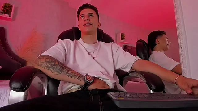 liaamsmiith  online show from 01.09.26