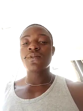 Snapshot of mojeemore chatting on 10.16.25 mojeemore online show from 10.16.25