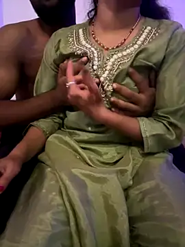 Snapshot of Naughty_couple_live chatting on 11.03.25 Naughty couple live online show from 11.03.25