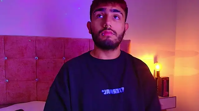 Snapshot of Ares_Alpha chatting on 09.30.25 Ares Alpha online show from 09.30.25