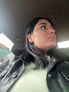 Scarlett 12 online show from 10.16.25