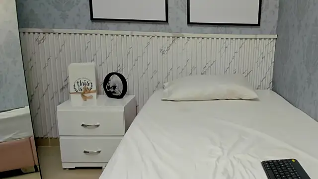 Scarleth horny online show from 09.30.25