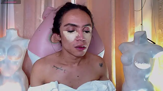 Cristal Gem1 online show from 04.17.26