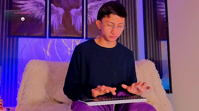 oliver mr  online show from 03.27.26