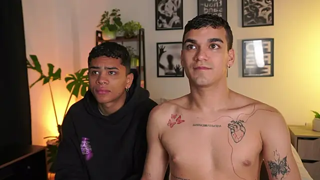 Snapshot of EROS_AND_ALAN chatting on 09.16.25 EROS AND ALAN online show from 09.16.25