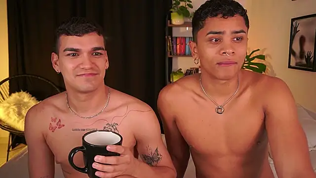 Snapshot of EROS_AND_ALAN chatting on 09.30.25 EROS AND ALAN online show from 09.30.25