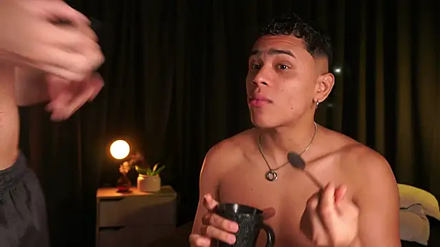 Snapshot of EROS_AND_ALAN chatting on 10.29.25 EROS AND ALAN online show from 10.29.25